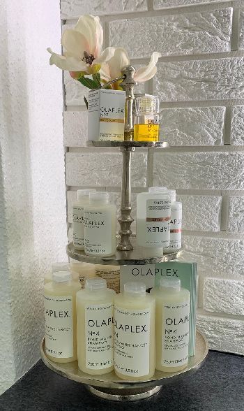 Pflege Produkte von OLAPLEX.